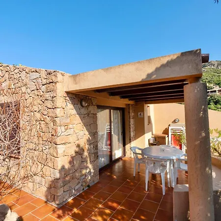 With Swimming-pool In Costa Paradiso, 6 Beds With Private Outdoor Area 公寓式酒店 3*
