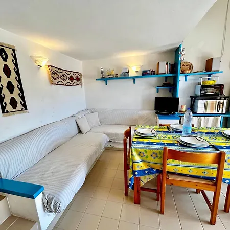 公寓式酒店 With Swimming-pool In Costa Paradiso, 6 Beds With Private Outdoor Area