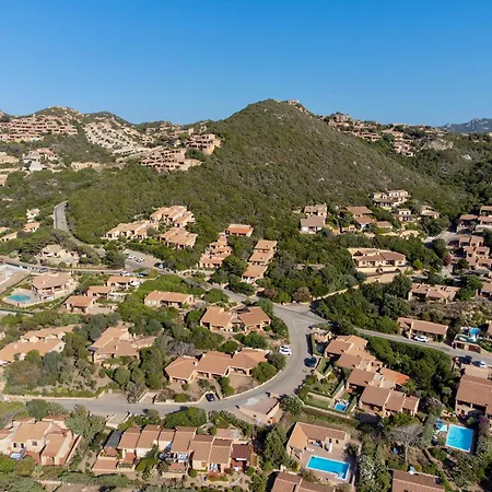 With Swimming-pool In Costa Paradiso, 6 Beds With Private Outdoor Area 3* 帕拉迪索海岸